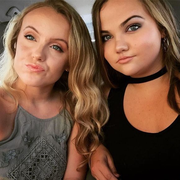 Meet your Posher, Katie - Picture 1 of 1